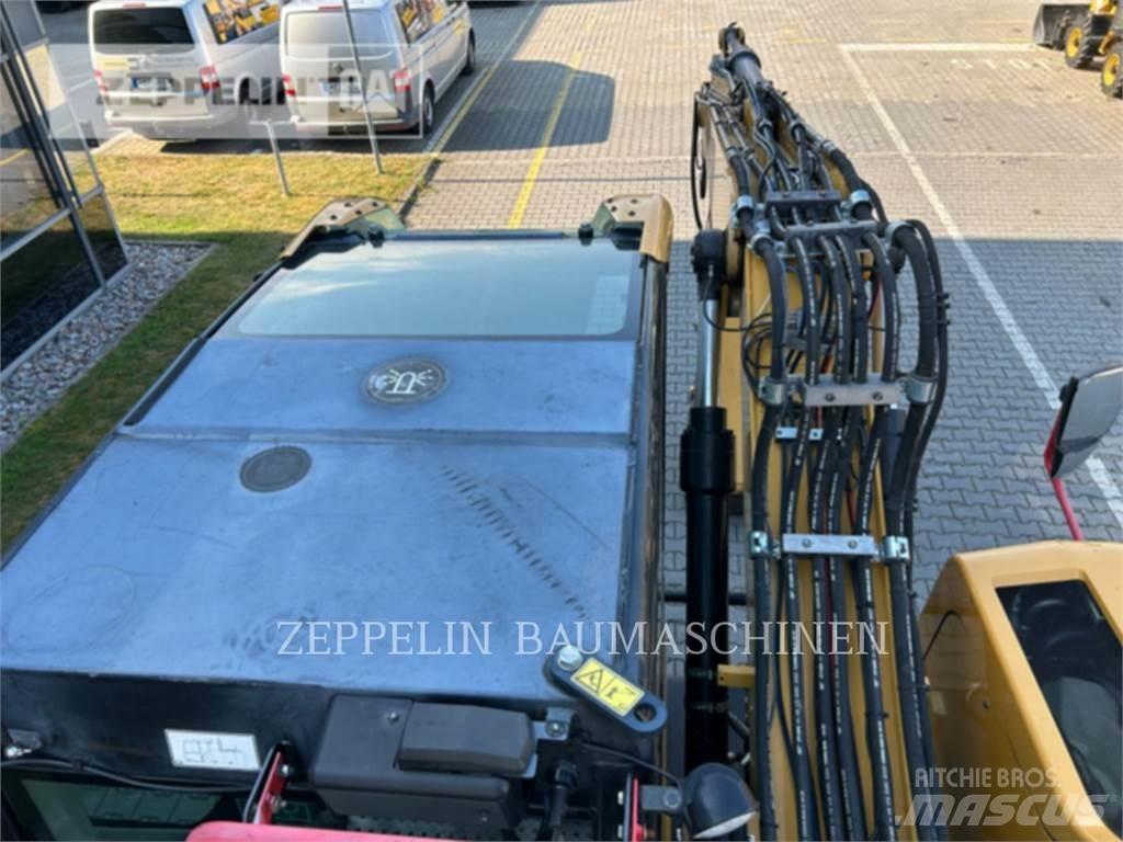 CAT M317F Gumikerekes kotrók