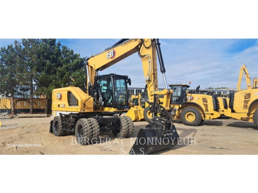 CAT M318-07 Gumikerekes kotrók