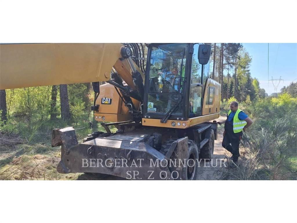 CAT M318F Gumikerekes kotrók