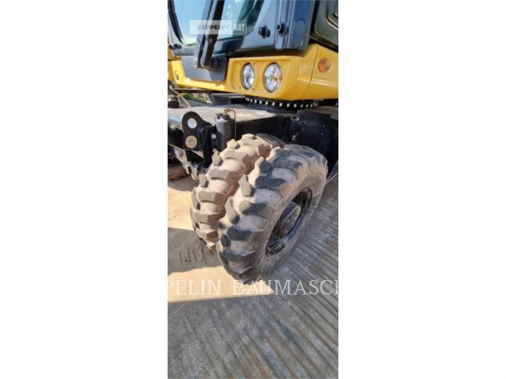 CAT M319-07A Gumikerekes kotrók