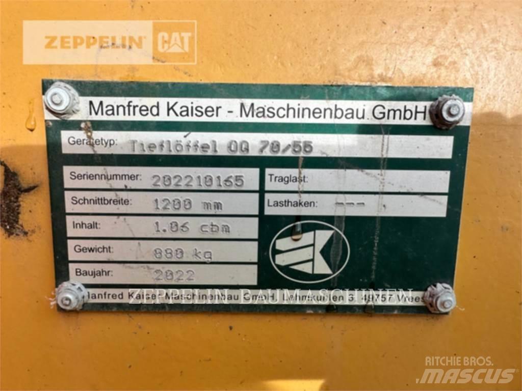 CAT M320F Gumikerekes kotrók