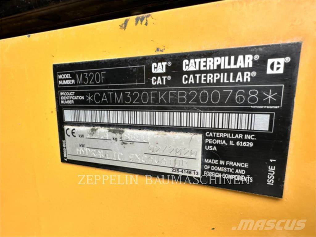 CAT M320F Gumikerekes kotrók