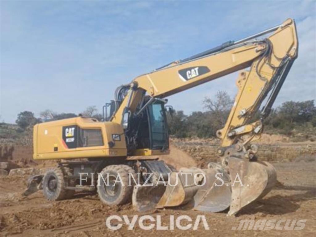 CAT M320F Gumikerekes kotrók