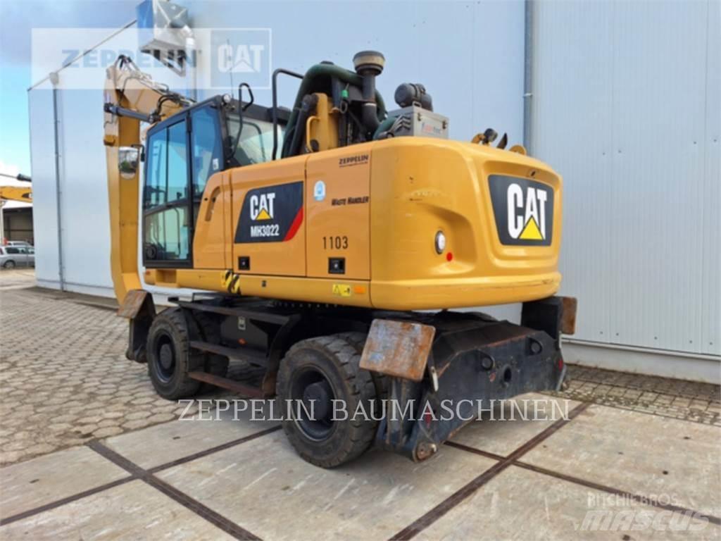 CAT MH3022 Bontásra használt kotrók