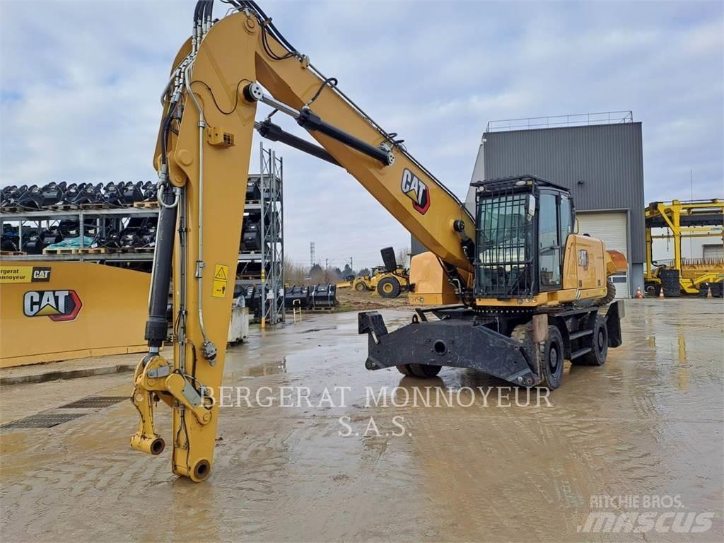 CAT MH3024 Gumikerekes kotrók