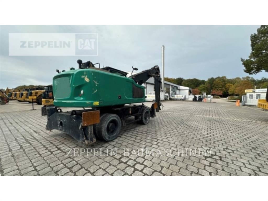 CAT MH3024-06C Bontásra használt kotrók