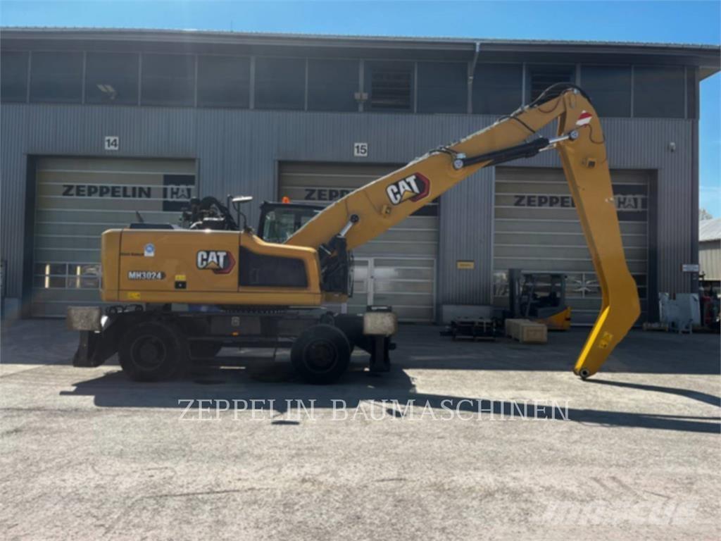CAT MH3024-06C Bontásra használt kotrók