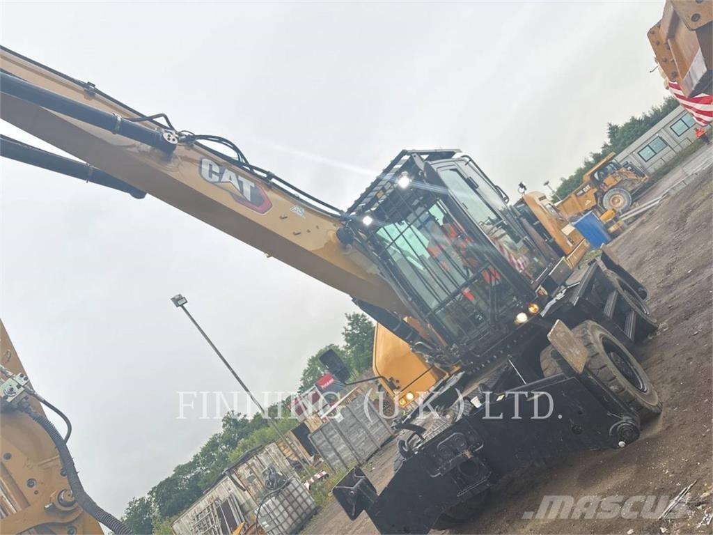 CAT MH3024 07W Gumikerekes kotrók