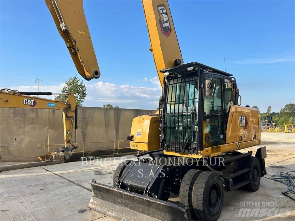CAT MH3024-1 Gumikerekes kotrók
