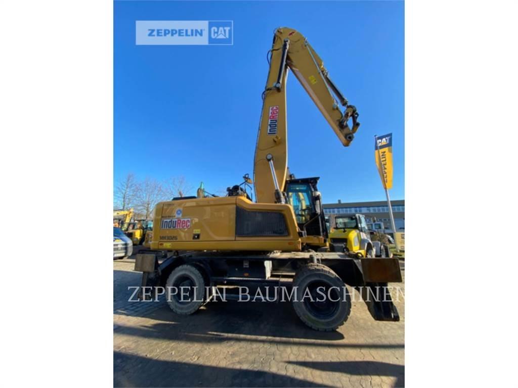 CAT MH3026-06C Bontásra használt kotrók
