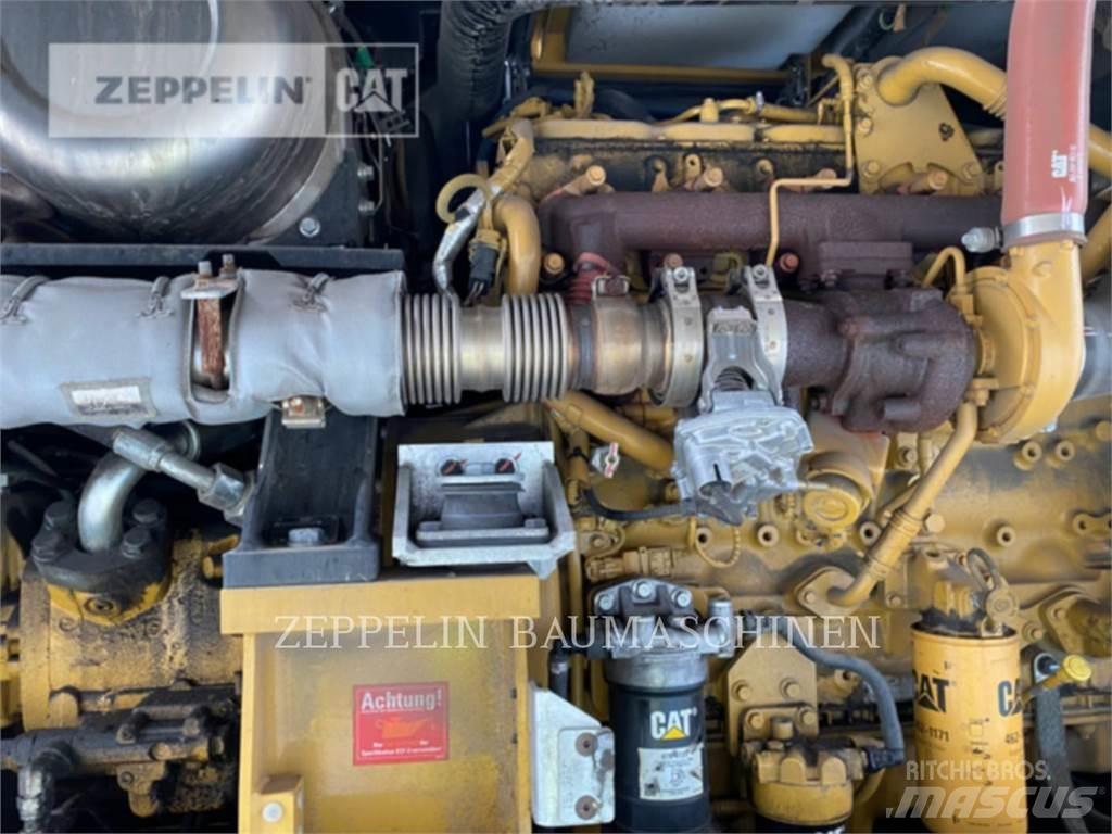 CAT MH3026-06C Bontásra használt kotrók