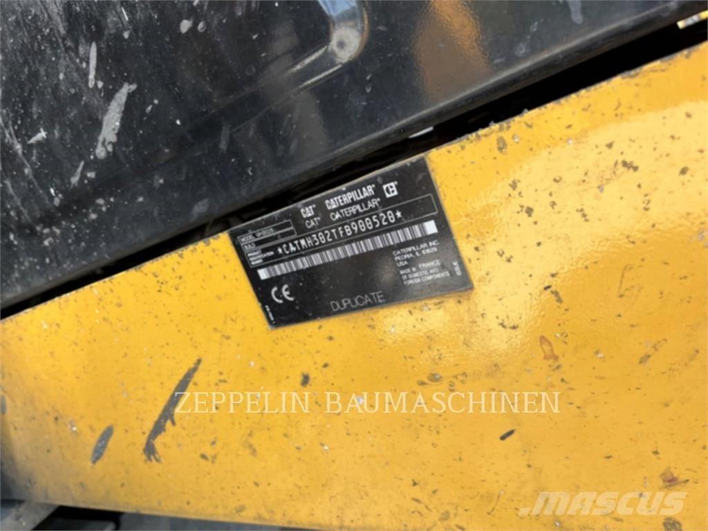 CAT MH3026-06C Bontásra használt kotrók