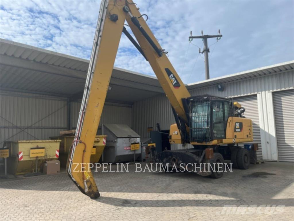 CAT MH3026-06C Bontásra használt kotrók