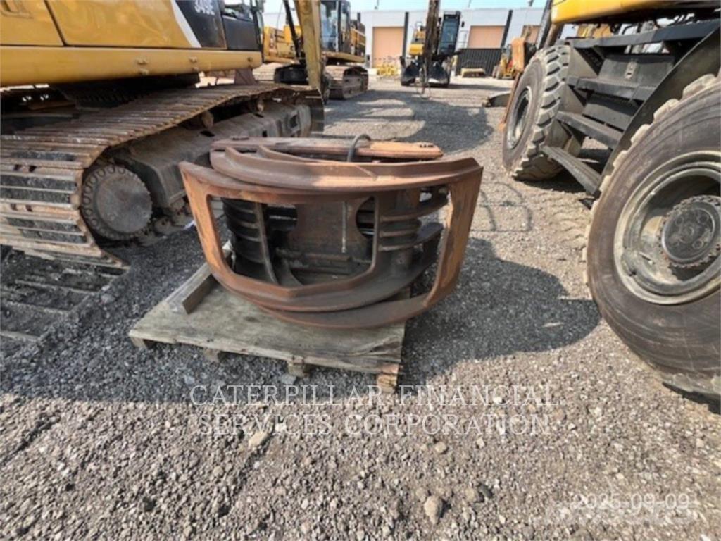 CAT MH3040-07 Gumikerekes kotrók