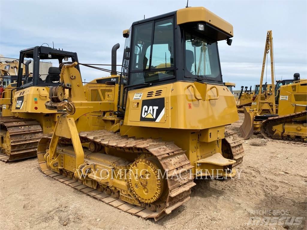 CAT PL61 Csőfektető dózerek