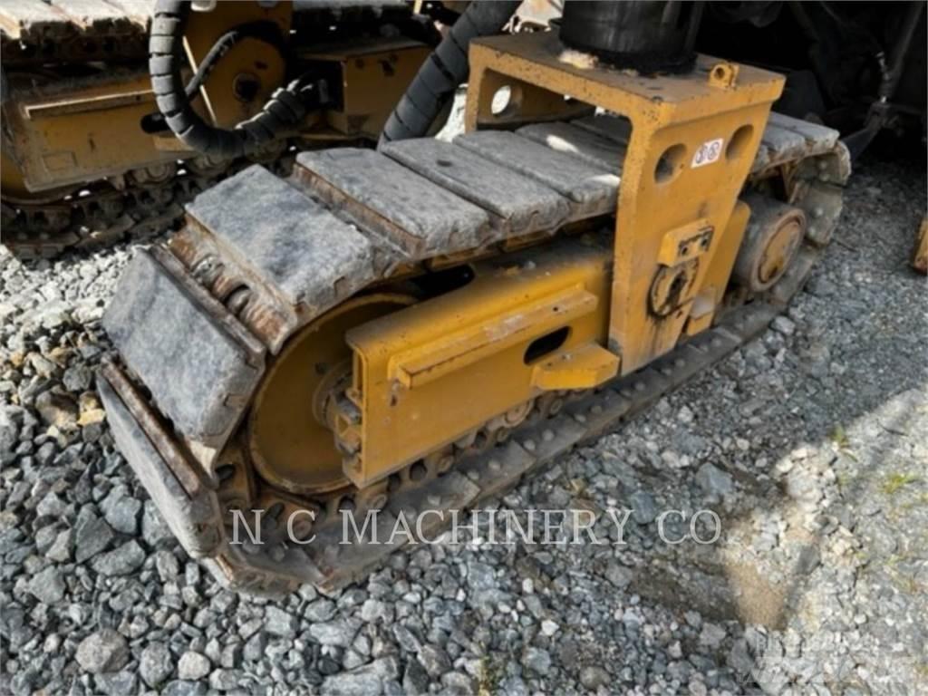 CAT PM825 Aszfalt terítõ gépek