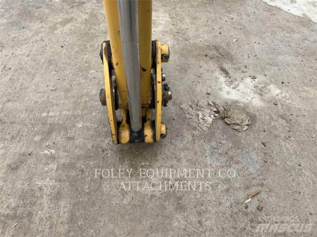 CAT QC305 Lánctalpas kotrók