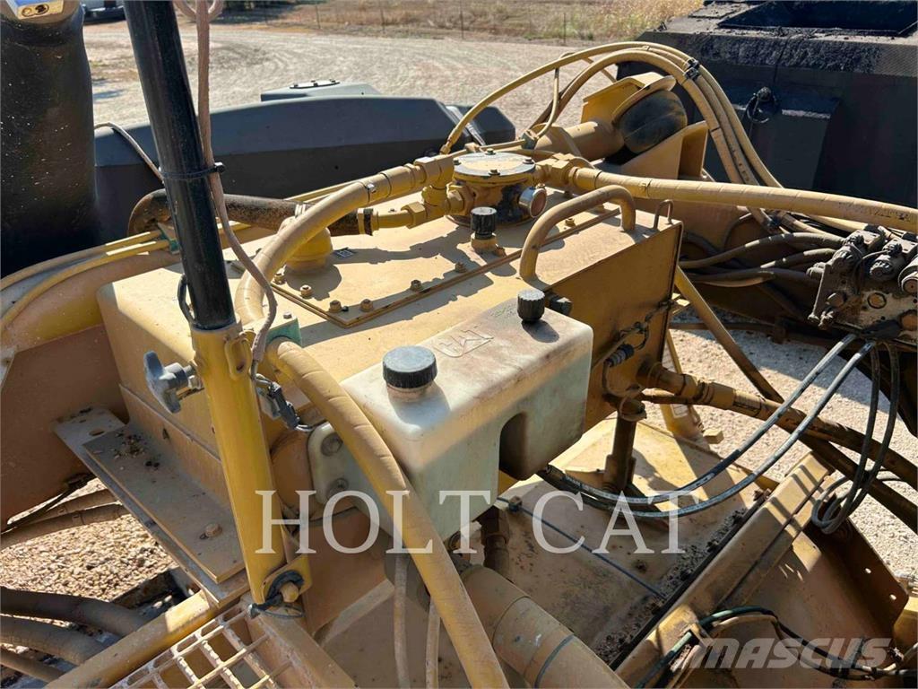 CAT RM300 Aszfalt aprítók