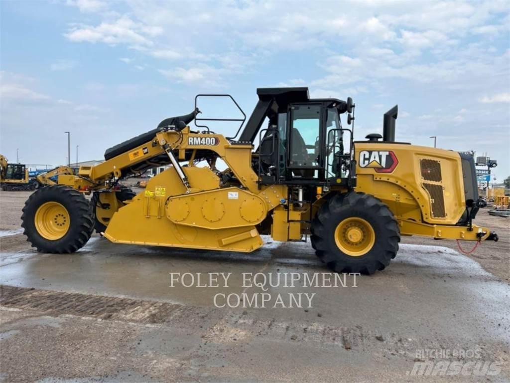 CAT RM400-01 Aszfalt terítõ gépek