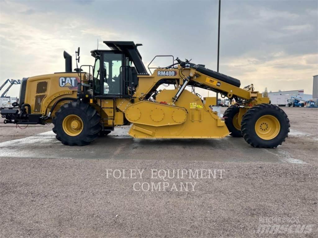 CAT RM400-01 Aszfalt terítõ gépek