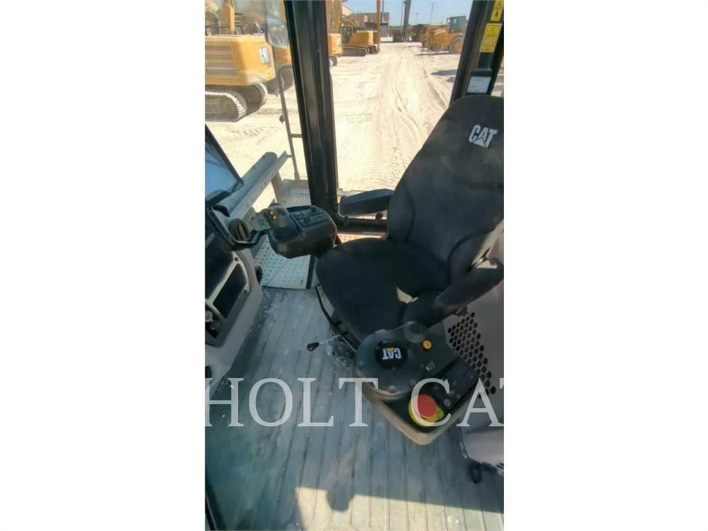 CAT RM400 CAB Aszfalt aprítók