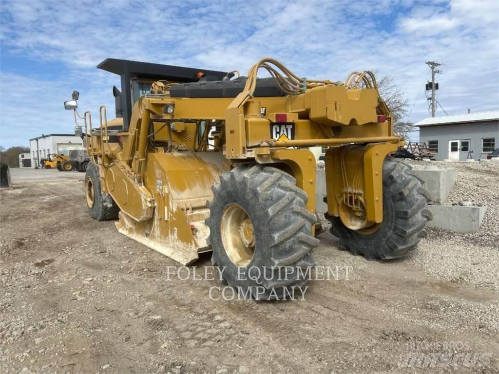 CAT RM500 Aszfalt terítõ gépek