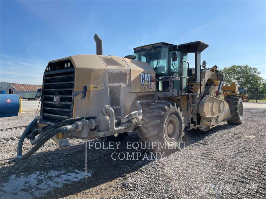 CAT RM500B Aszfalt terítõ gépek