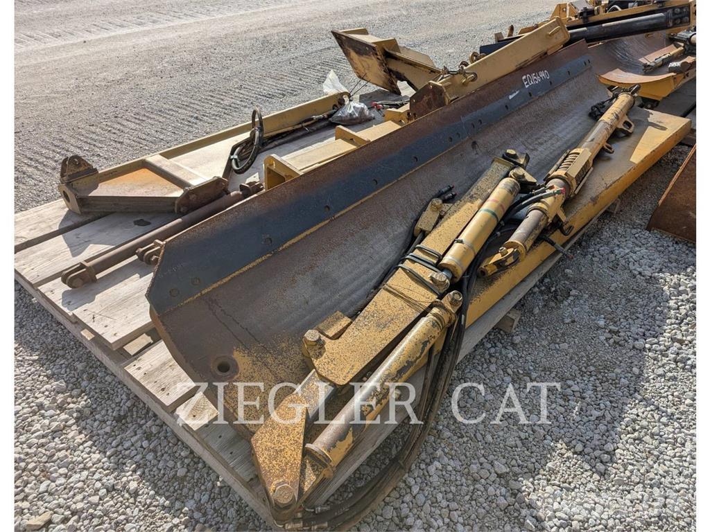 CAT SNOW WING Hómarók