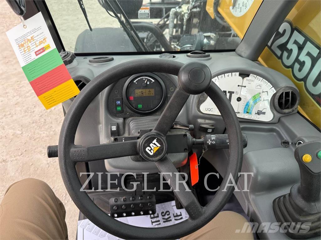 CAT TH255C Teleszkópos rakodók