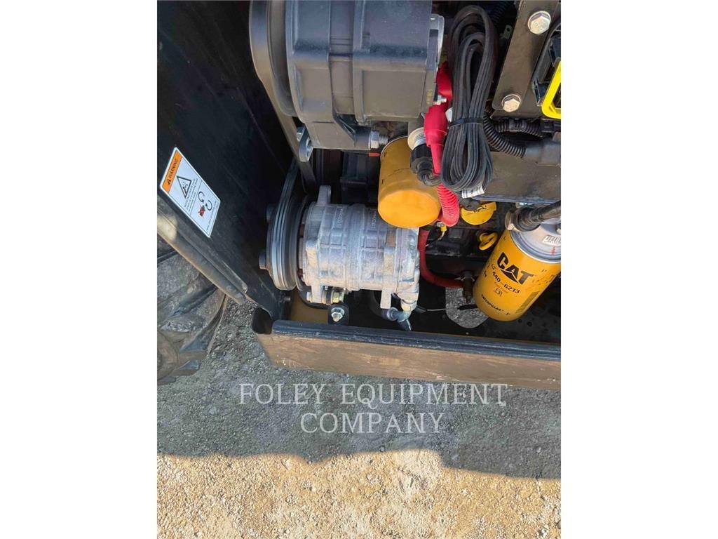 CAT TH255CC Teleszkópos rakodók