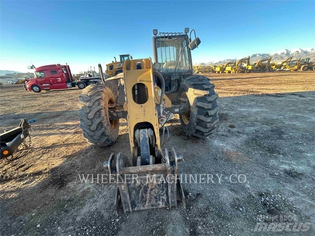 CAT TH330B Teleszkópos rakodók