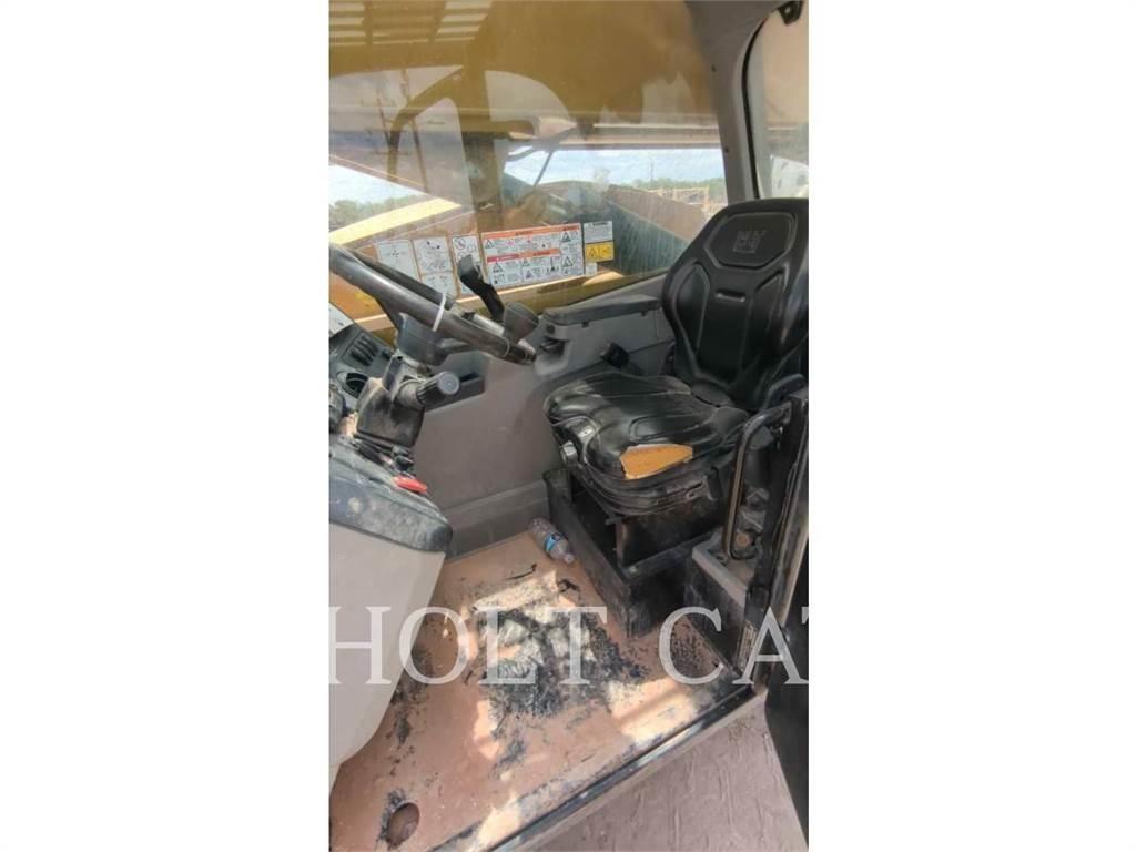 CAT TL1055 Teleszkópos rakodók