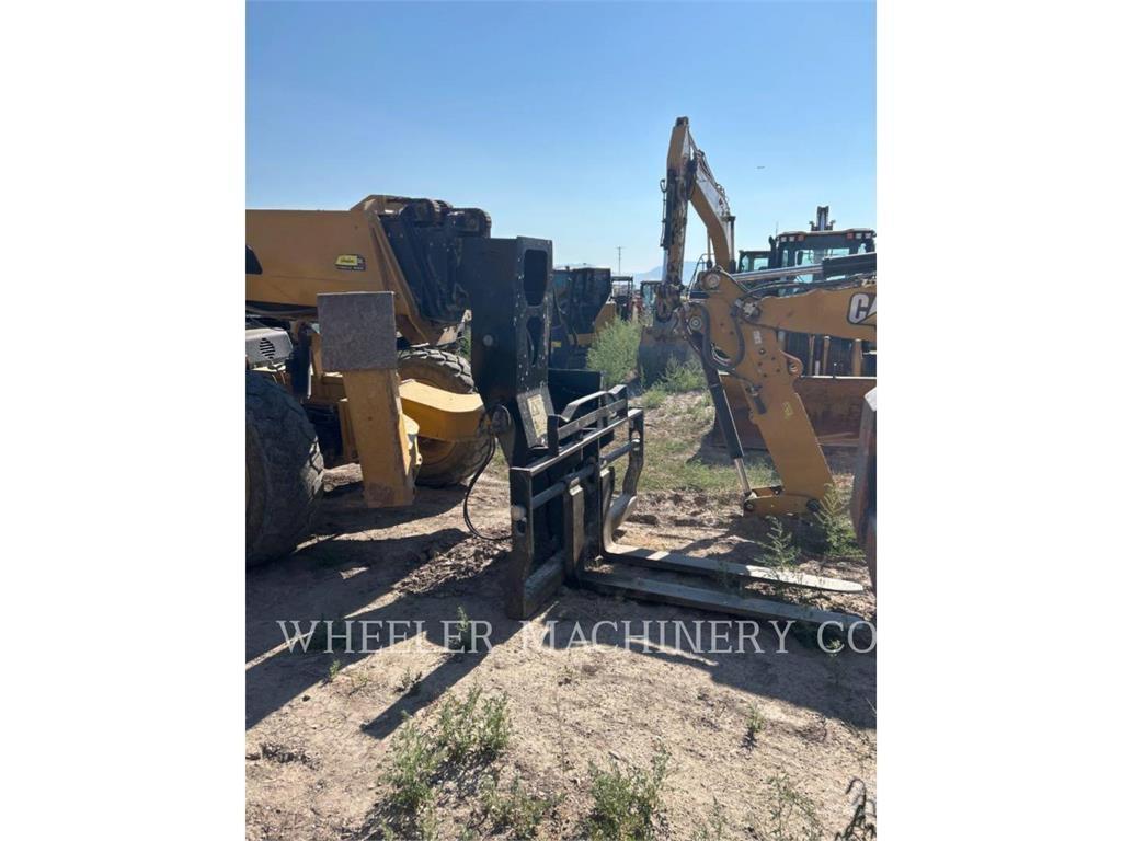 CAT TL1055C CB Teleszkópos rakodók