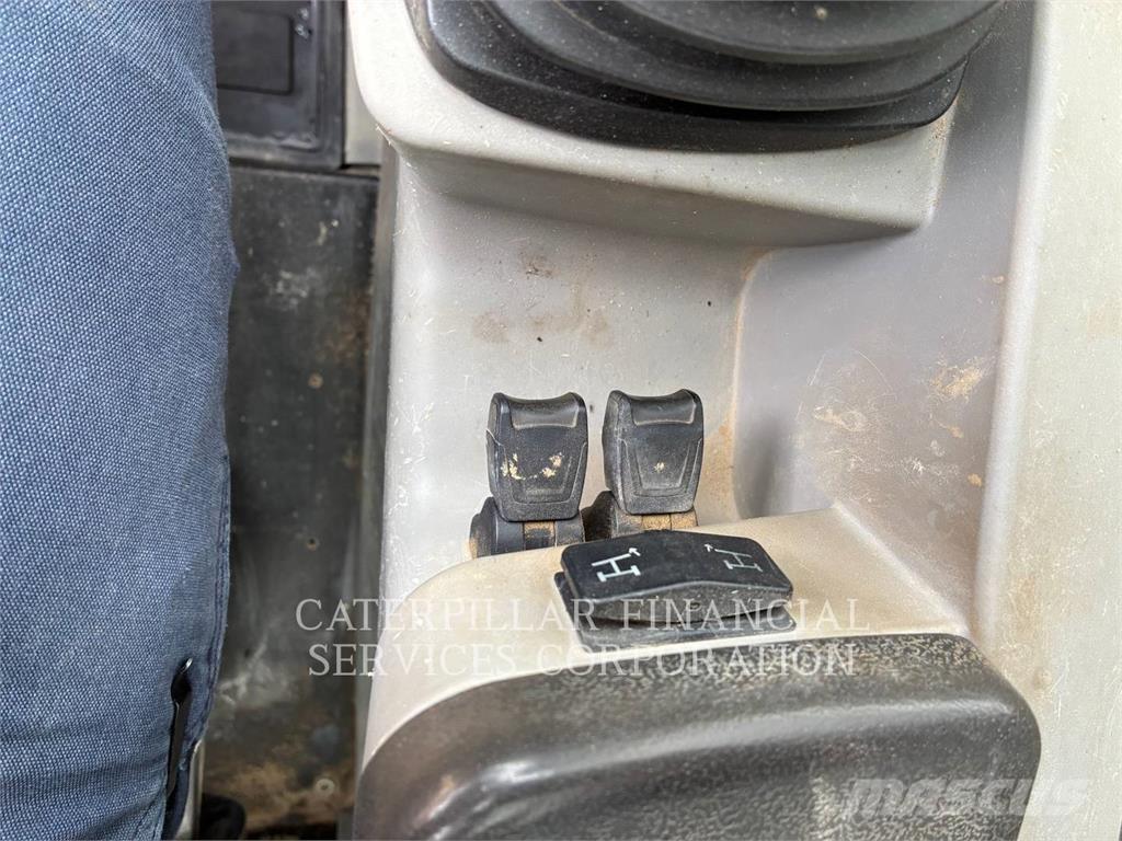 CAT TL1055D Teleszkópos rakodók