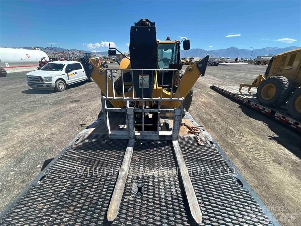 CAT TL1055D CB Teleszkópos rakodók