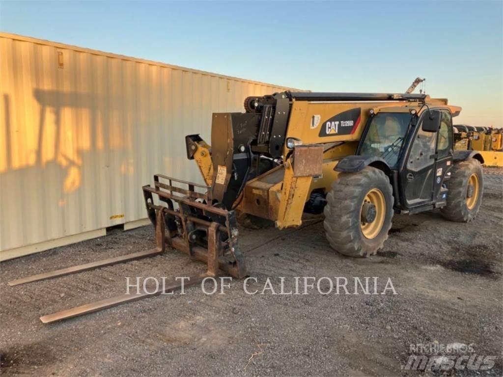 CAT TL1255D Teleszkópos rakodók