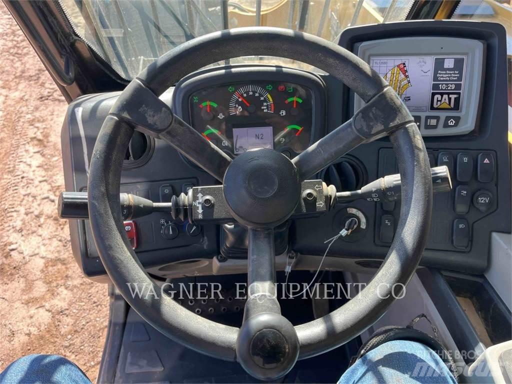 CAT TL1255D Teleszkópos rakodók