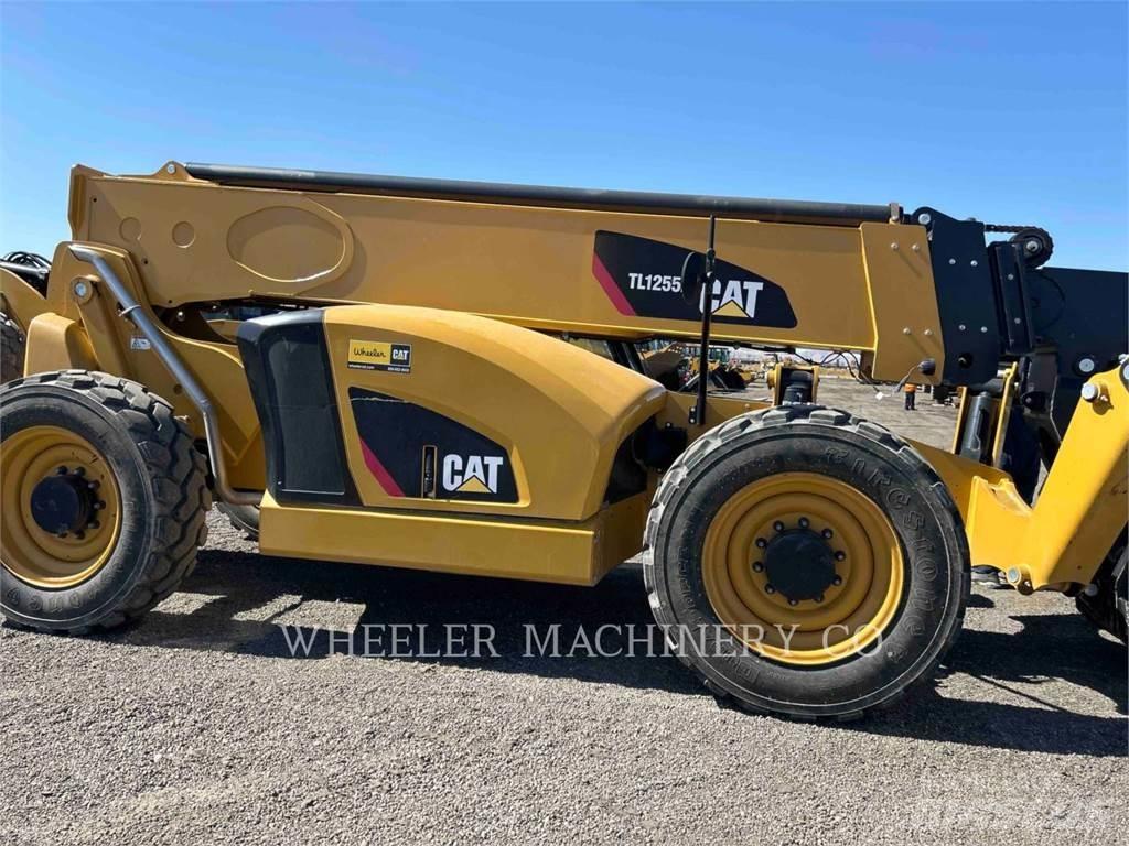 CAT TL1255D CB Teleszkópos rakodók