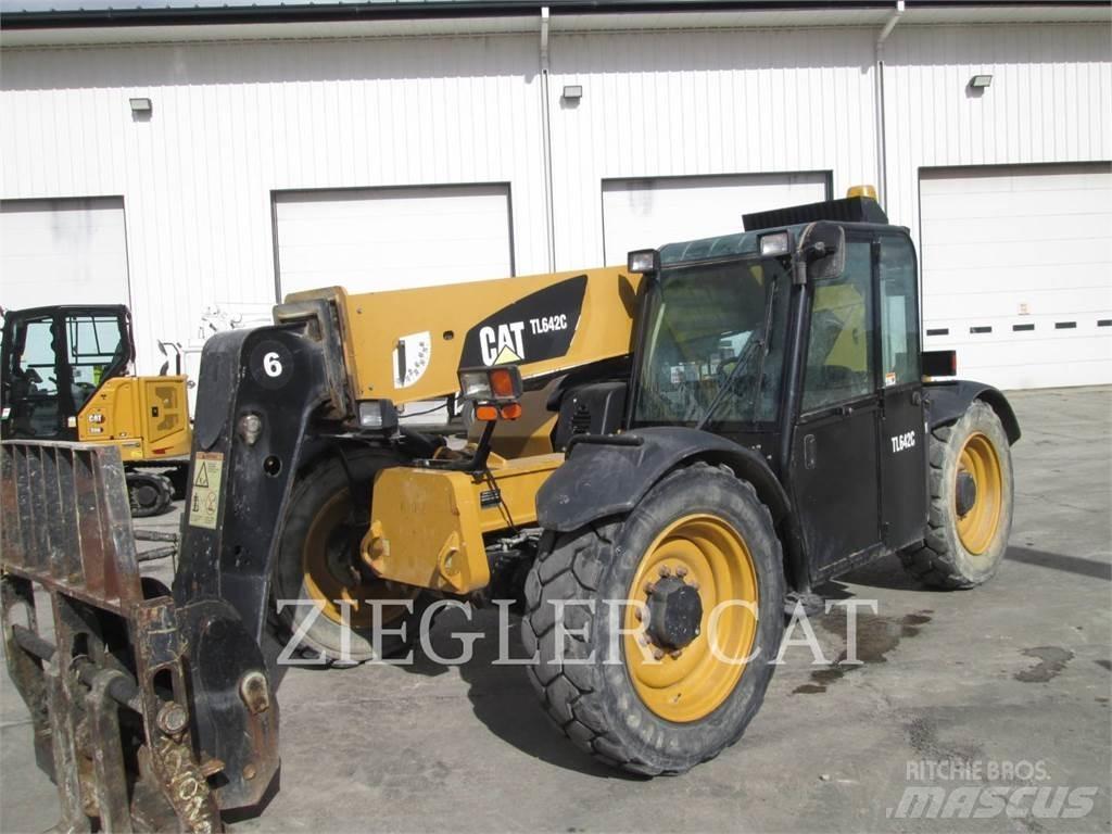 CAT TL642C Teleszkópos rakodók