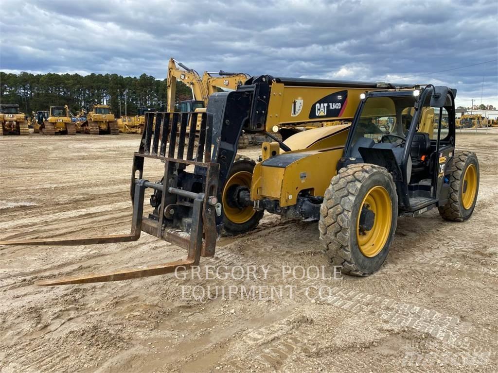 CAT TL642D Teleszkópos rakodók
