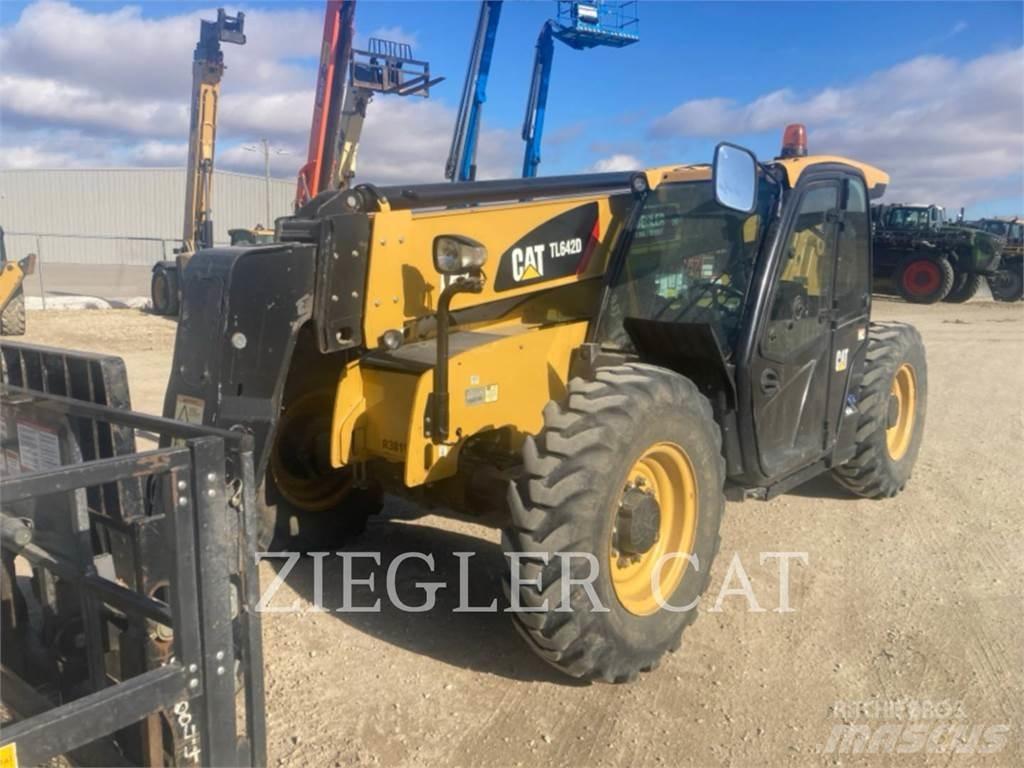 CAT TL642D Teleszkópos rakodók