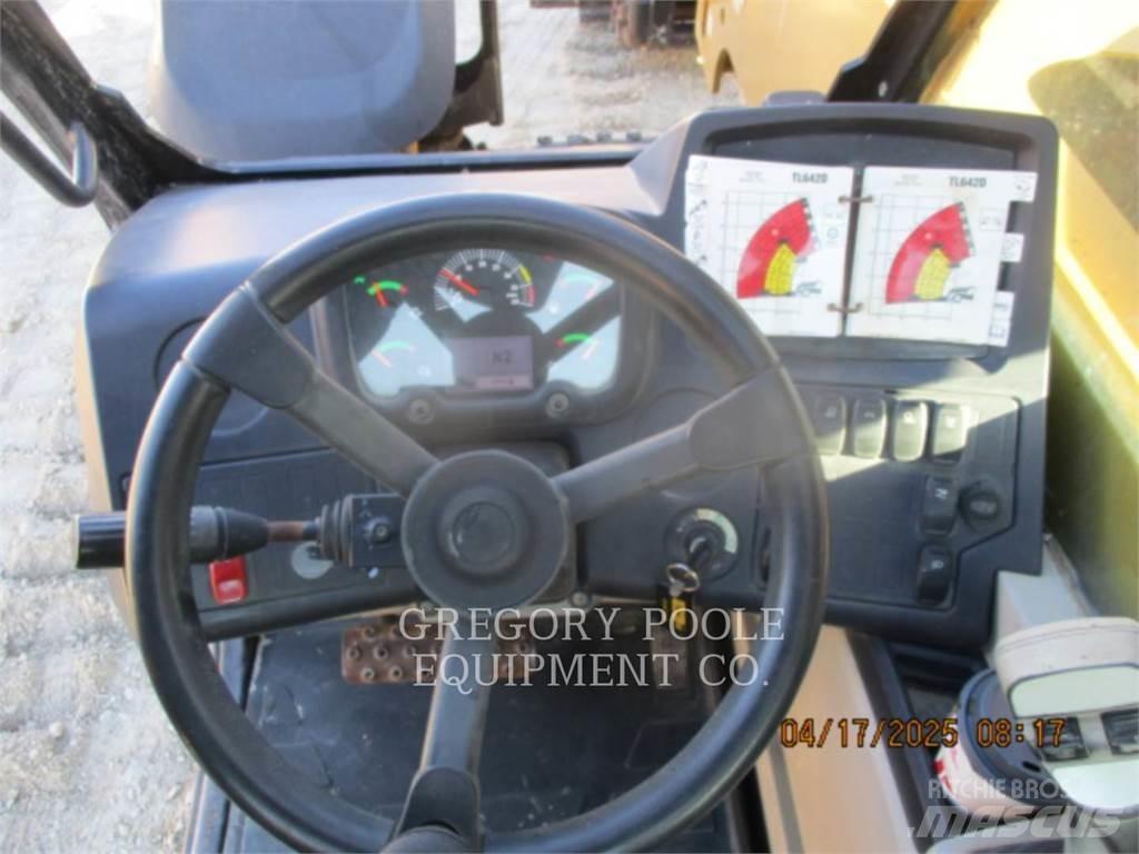 CAT TL642D Teleszkópos rakodók