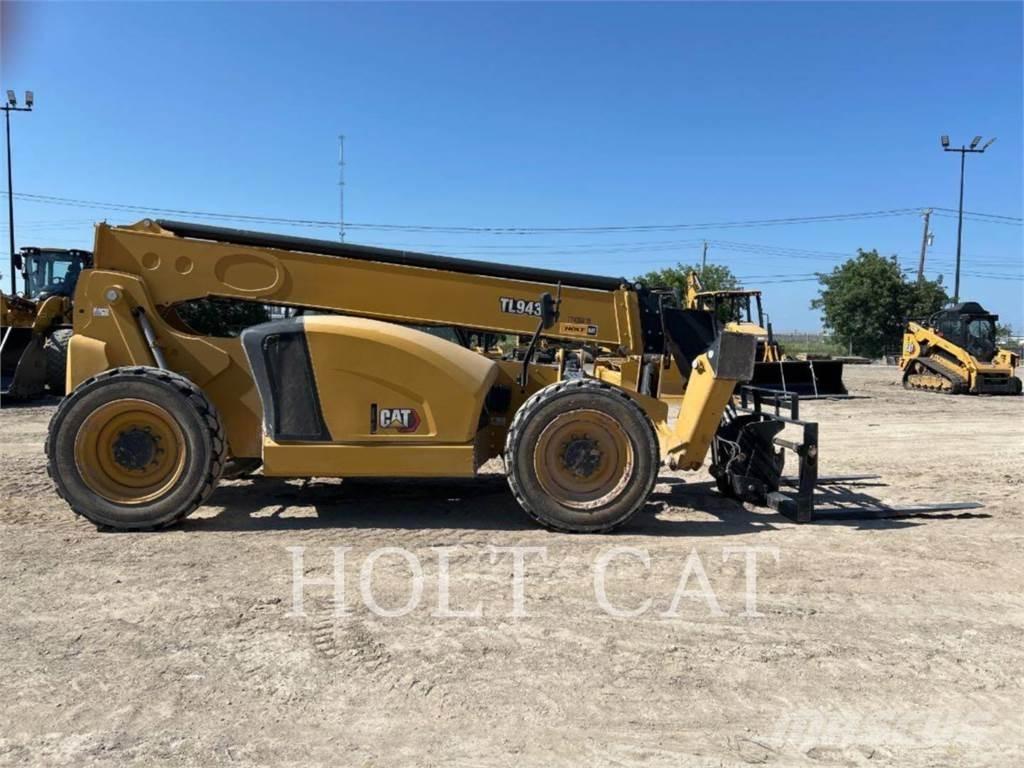 CAT TL943 Teleszkópos rakodók