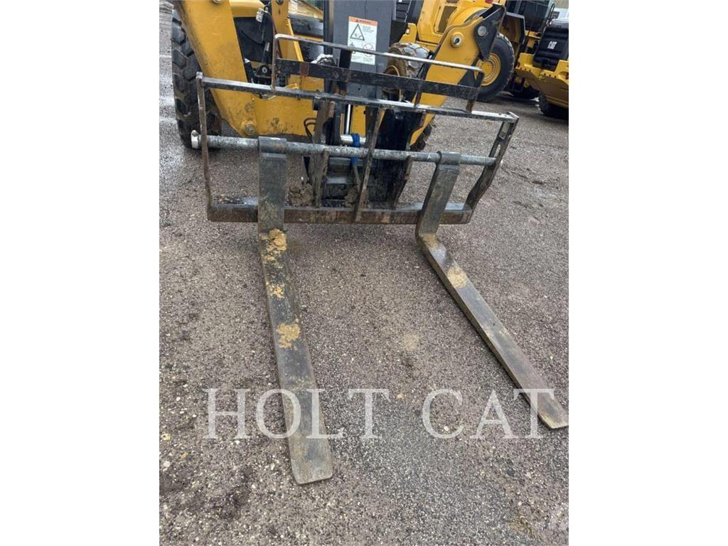 CAT TL943 Teleszkópos rakodók