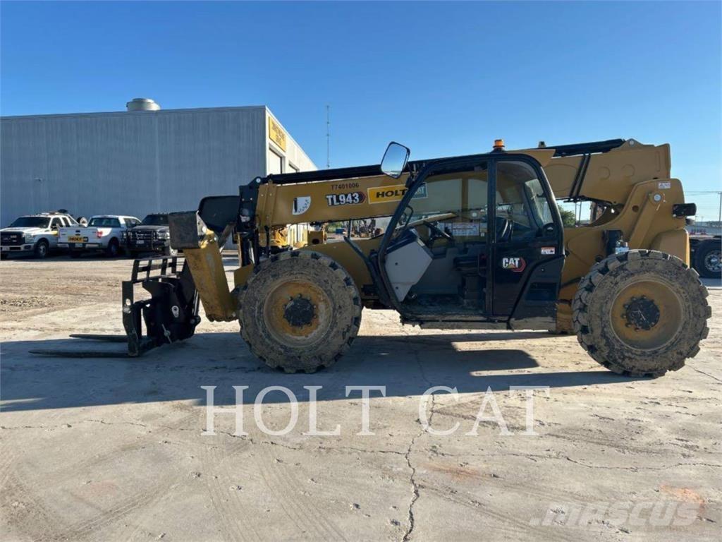 CAT TL943 Teleszkópos rakodók