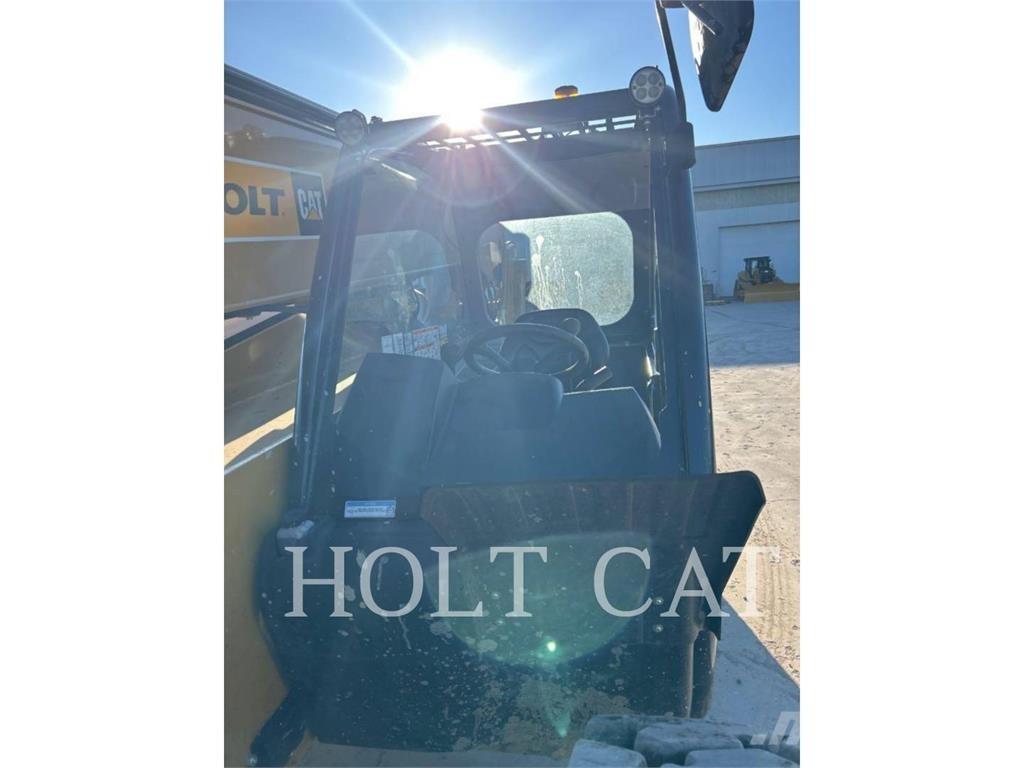 CAT TL943 Teleszkópos rakodók