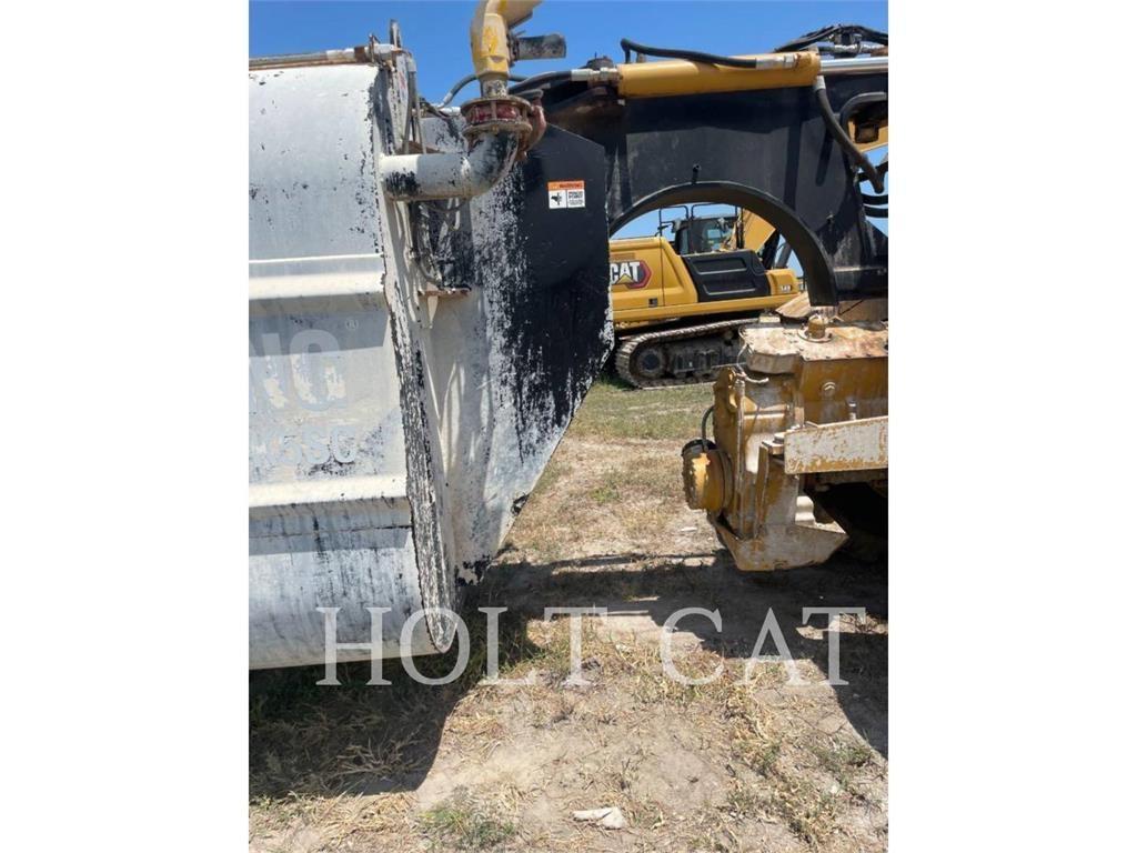 CAT W00 613C Földnyesők (szkréperek)