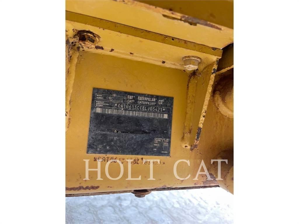 CAT W00 613C Földnyesők (szkréperek)