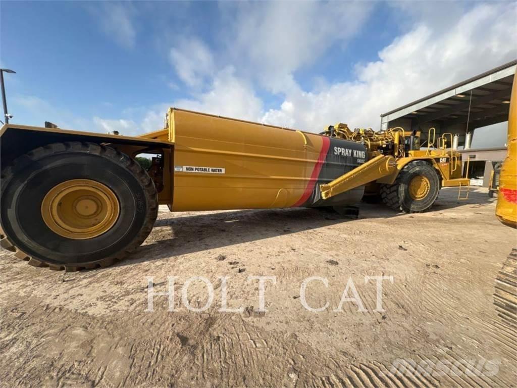 CAT W00 621G Földnyesők (szkréperek)