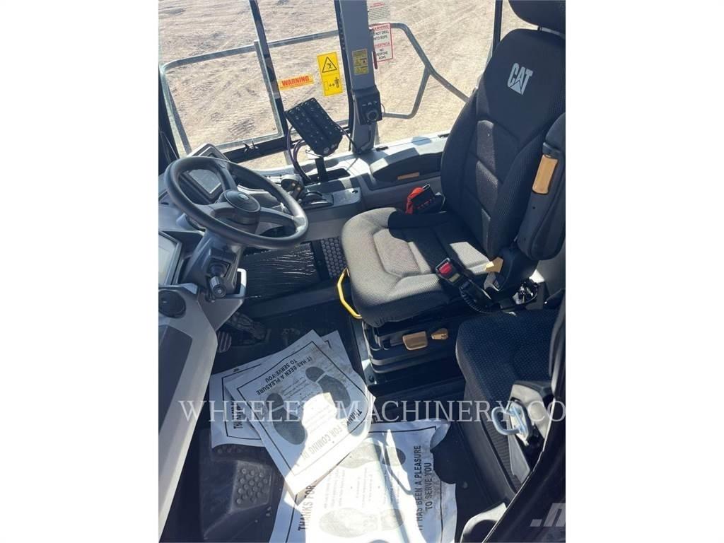 CAT WT 740 GC Tartályos teherautók
